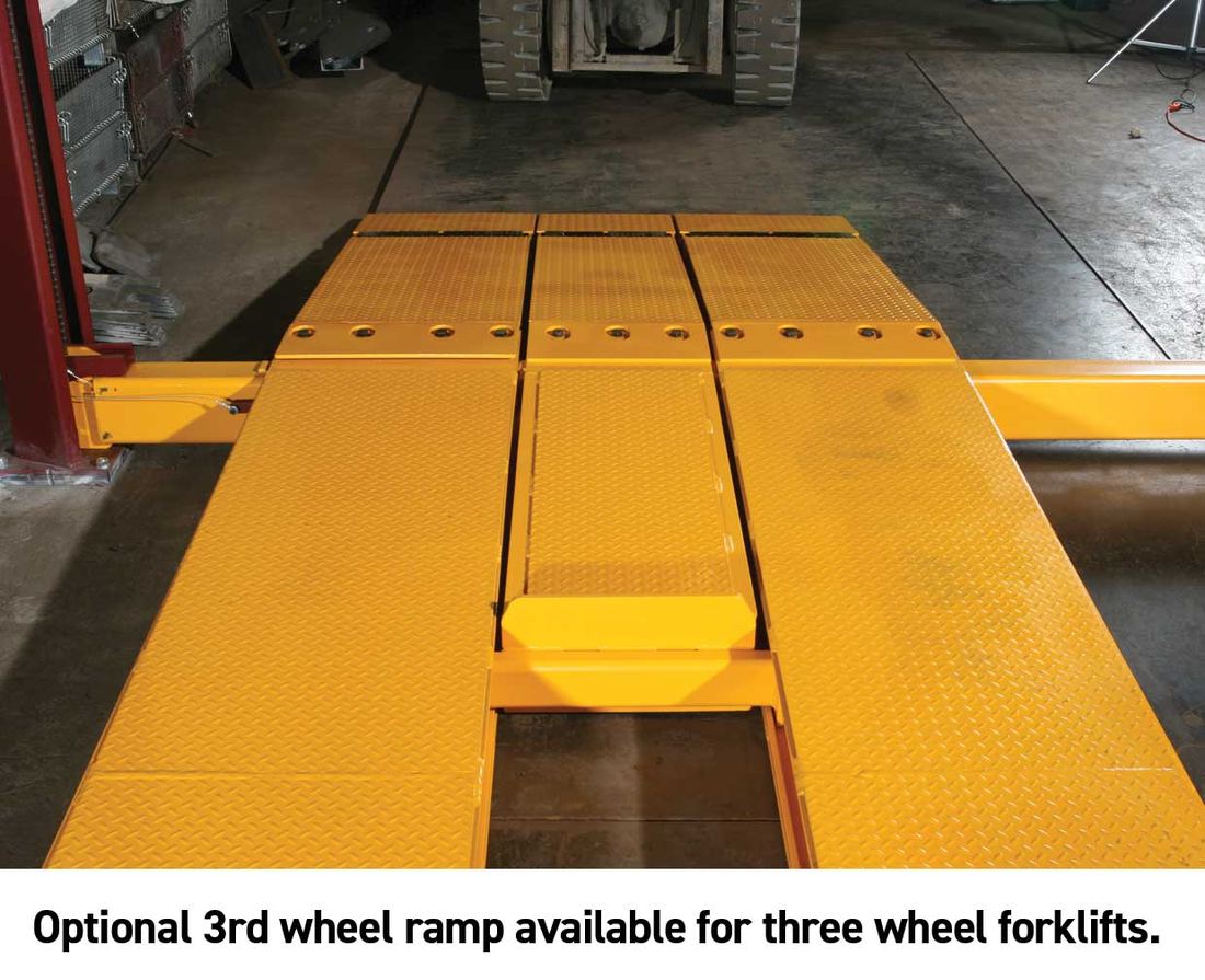 Three-wheel forklift on the FL-25